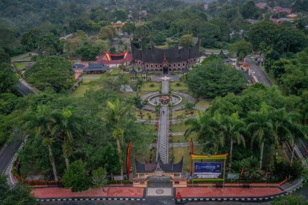Destinasi Wisata Padang Panjang dengan Pemandangan Luar Biasa PDIKM Minangkabau
