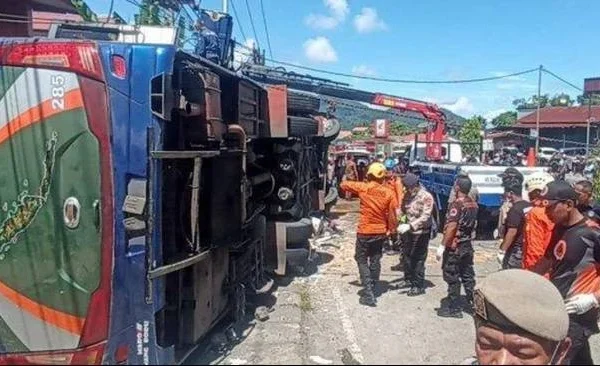 Kumpulan Fakta Hasil Olah TKP Kecelakaan Bus ALS Terbalik di Padang Panjang